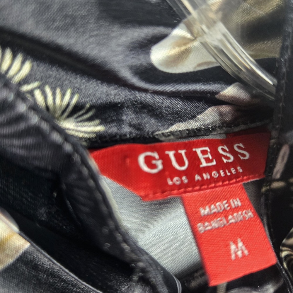 GUESS Women's Black Cream Floral Crop Blouse Size Medium Long Sleeve Satin‎ - Picture 5 of 11